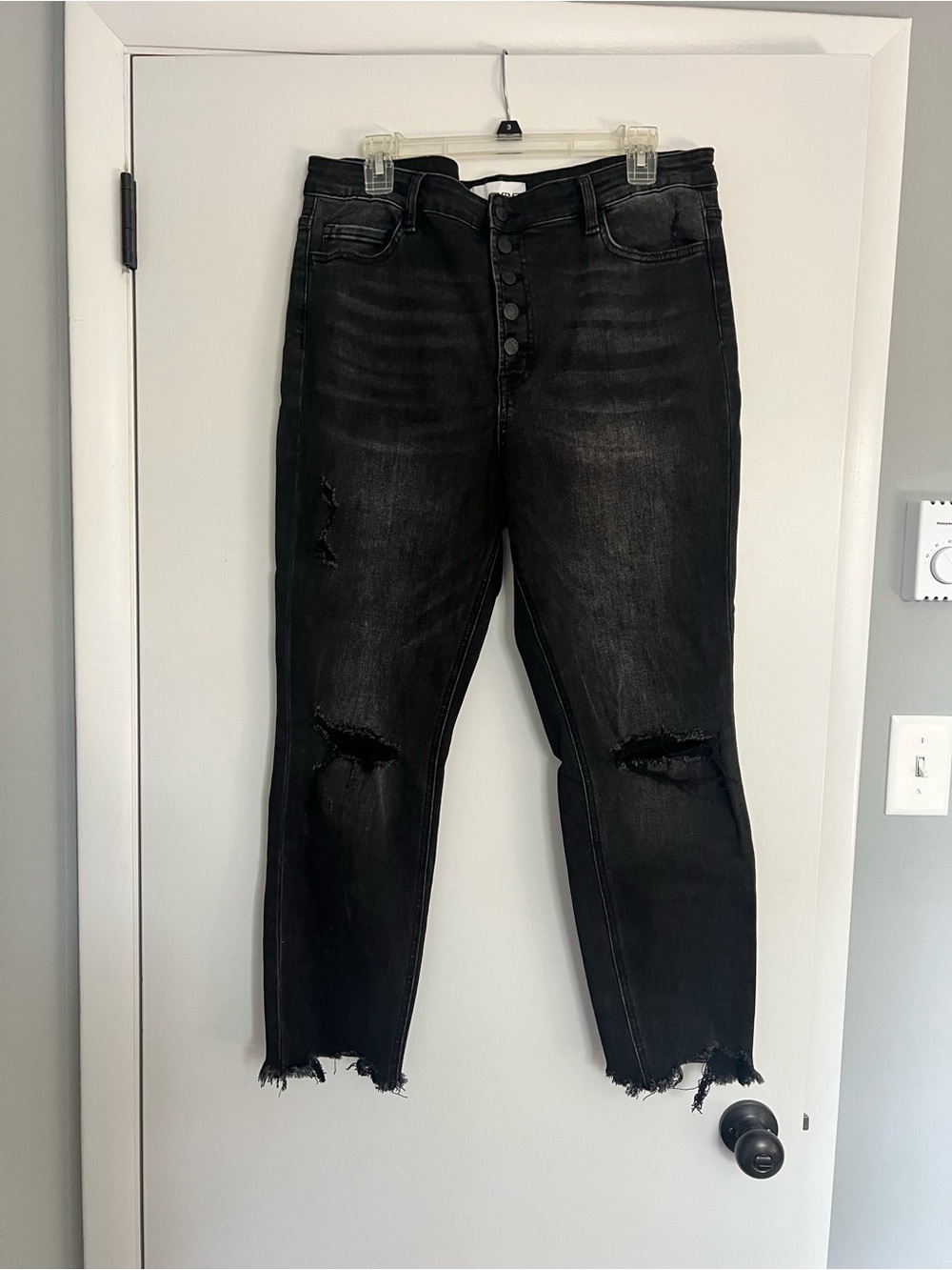 Distressed High-Rise Black Cropped Jeans
